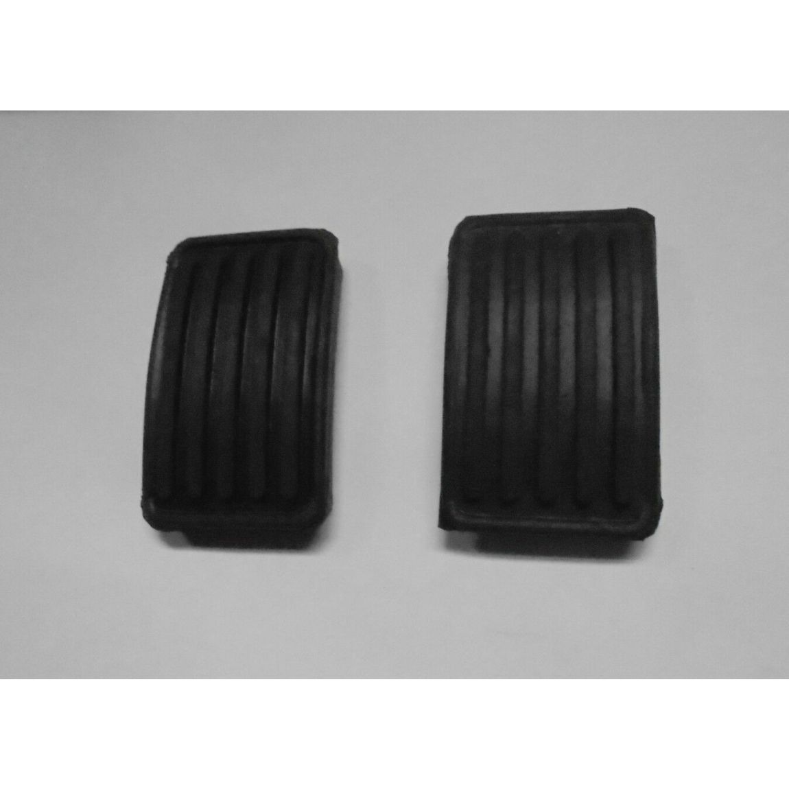 PEDAL RUBBERS x2 (MG Midget) (1961- 79) 